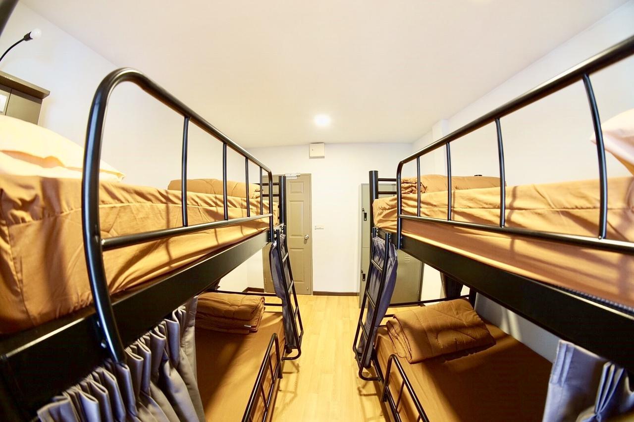 Inn Trog And Inn Soi (Adults Only) Banguecoque Exterior foto